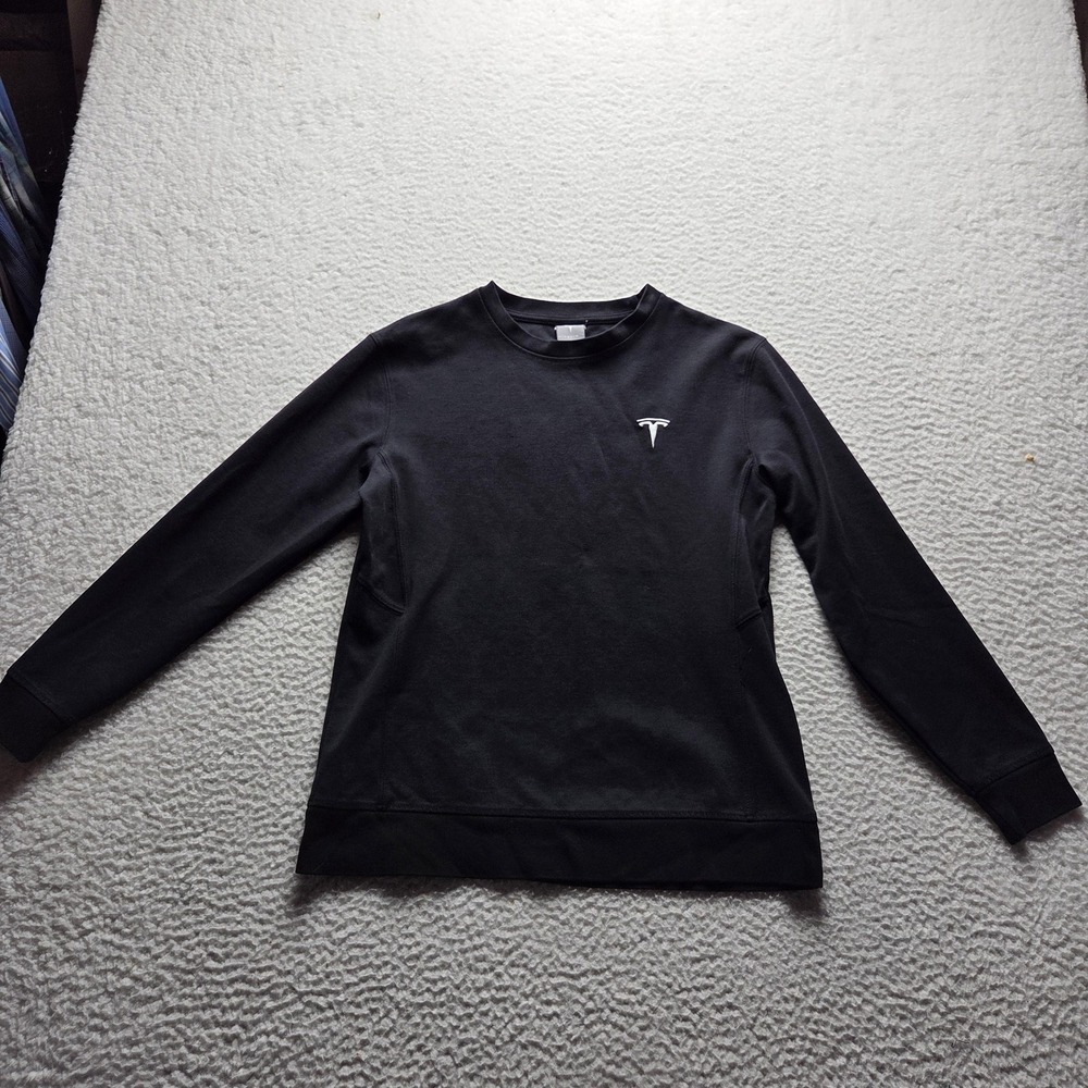 Tesla Sweatshirt Mens Medium Black Knit Pullover Embroidered T Logo Crewneck